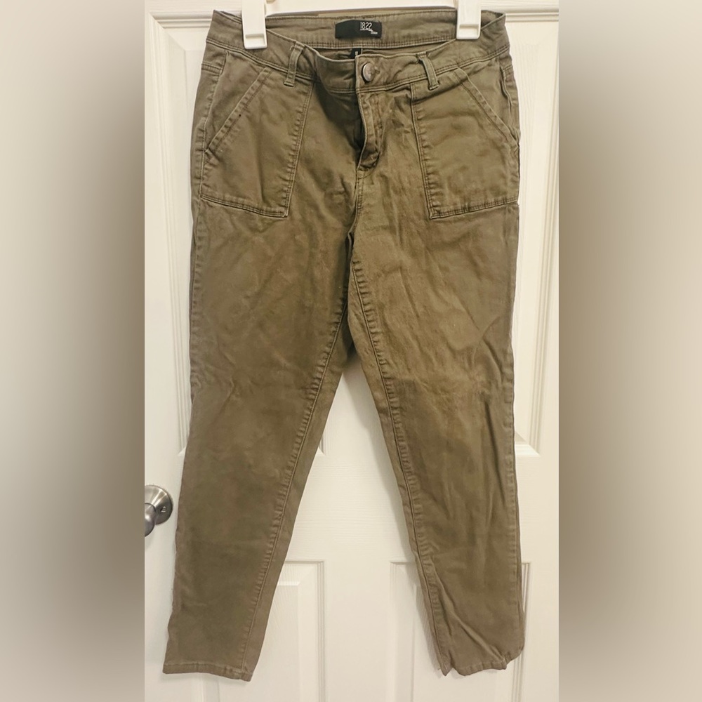 1822 Denim Women's Olive Cargo Pants